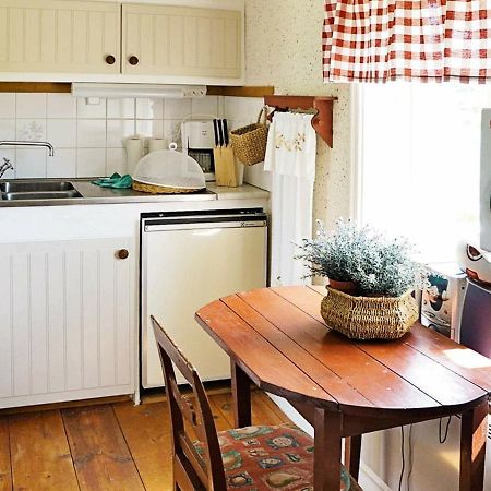 4 Person Holiday Home In Ankarsrum Hult  Εξωτερικό φωτογραφία